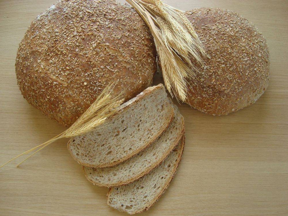 Chleb żarnowy z Łomnej